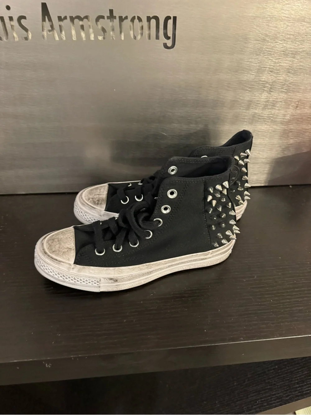 Converse high top